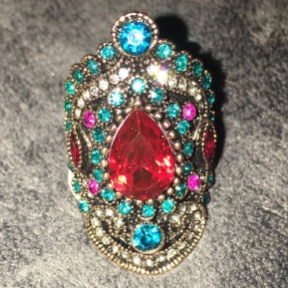 Multi Stone Ring Size 8.5 - Picture 2 of 5